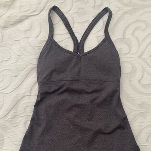 Alo Yoga tank SMALL grey